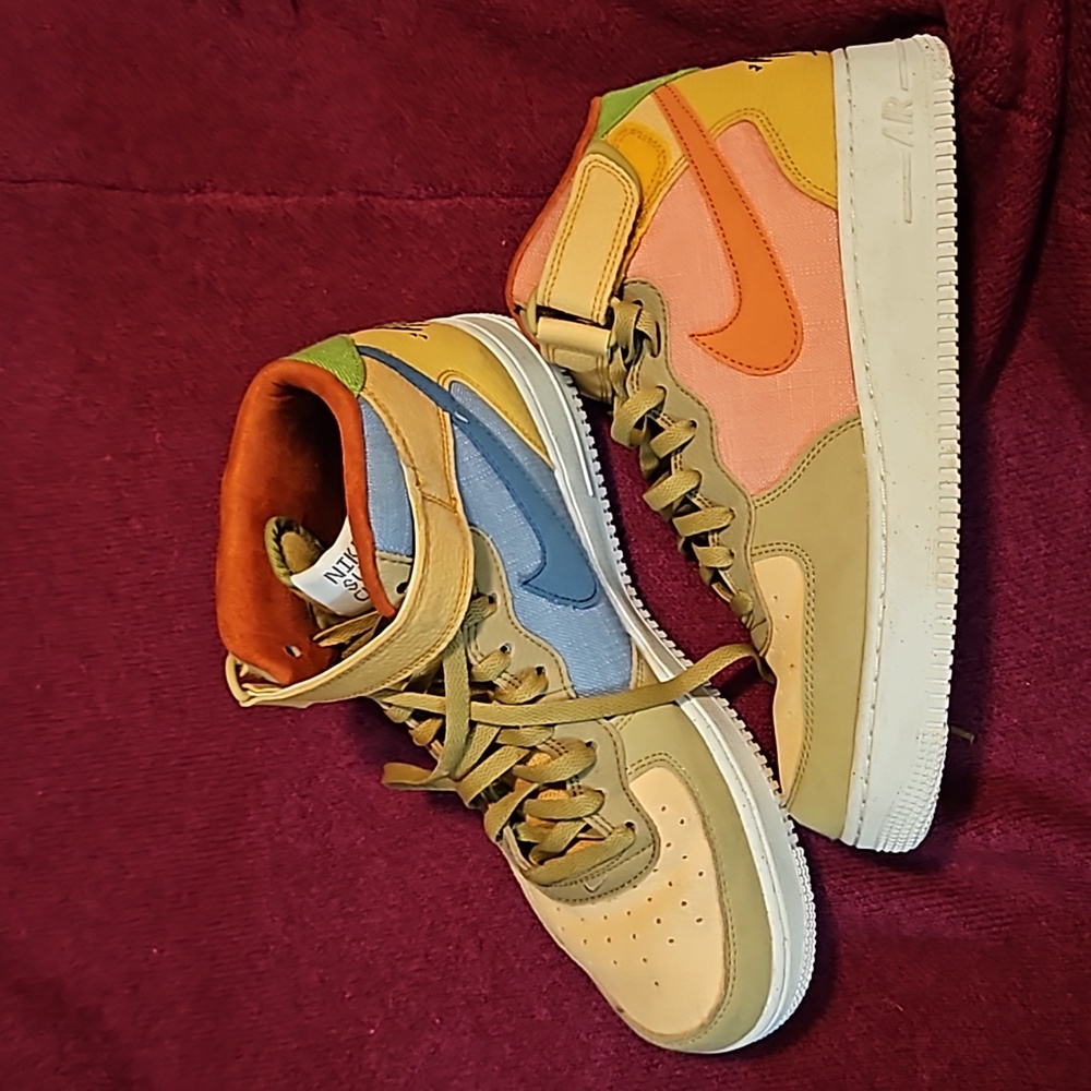 Nike Sun Club Fly By Mid 3 Women's 10.5